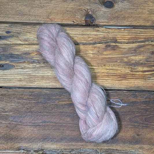 1 écheveau Lace - Suri - Colori Pêche