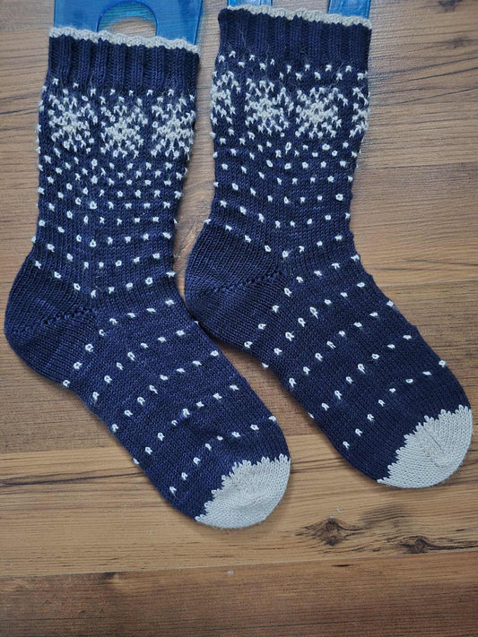 Prévente Dendritic socks - Andréanne Pérusse - Kit laine, patron, sac et marqueurs