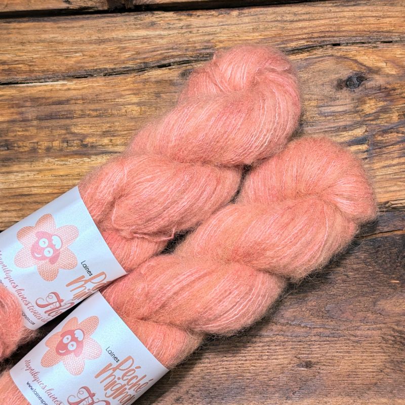 Écheveaux - Suri avec Cachemire Couleur Freesia (Saumon Orangé)