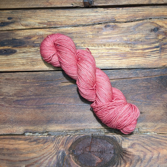 Écheveau Rambouillet Sport/Light DK Lavable - Couleur Freesiia