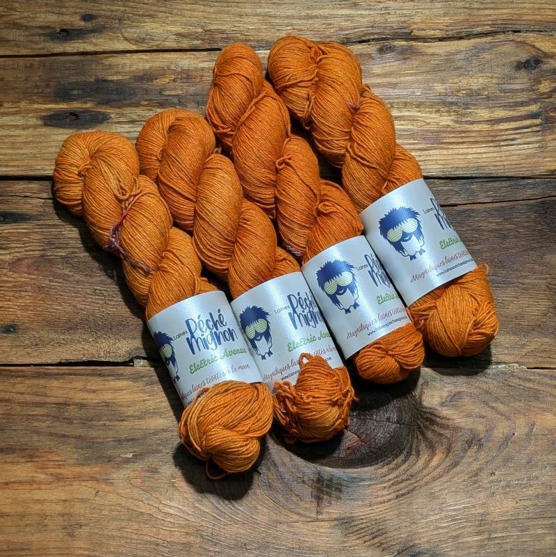 Lot de 4 écheveaux - fingering mérinos yak nylon couleur orange fluo