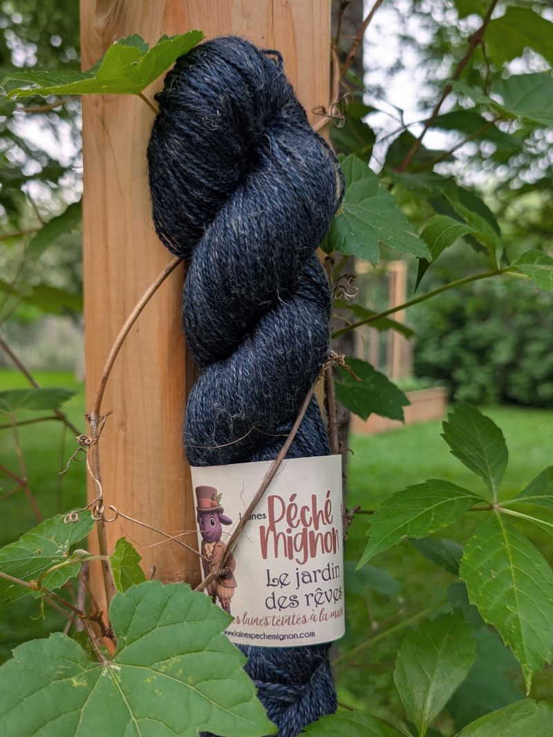 Laine Fingering mérinos yak lin superwash - Jardin des rêves - Pétales de lune