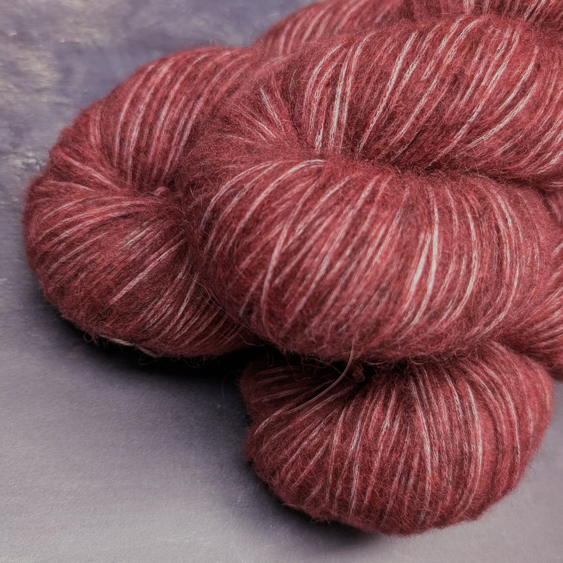 Fil à tricoter DK - Nebula - Bébé alpaga et coton - Carmine