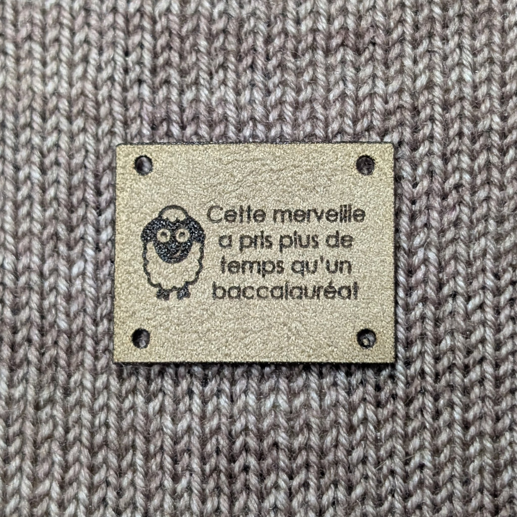 Étiquette lavable ultra suède pour tricot 