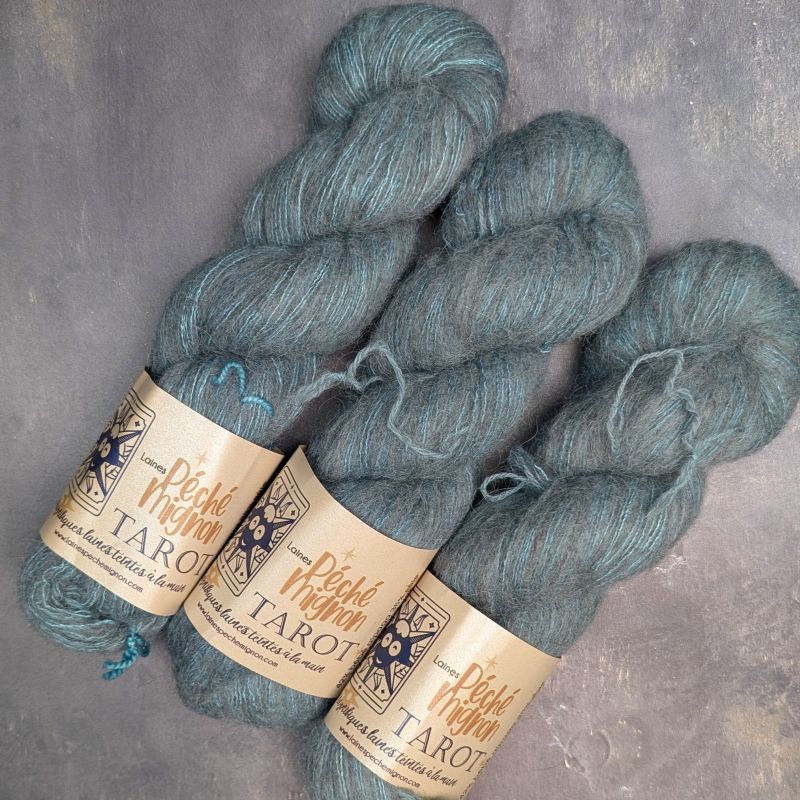 Tarot - Baby alpaca, yak, and silk Lace yarn - The Empress