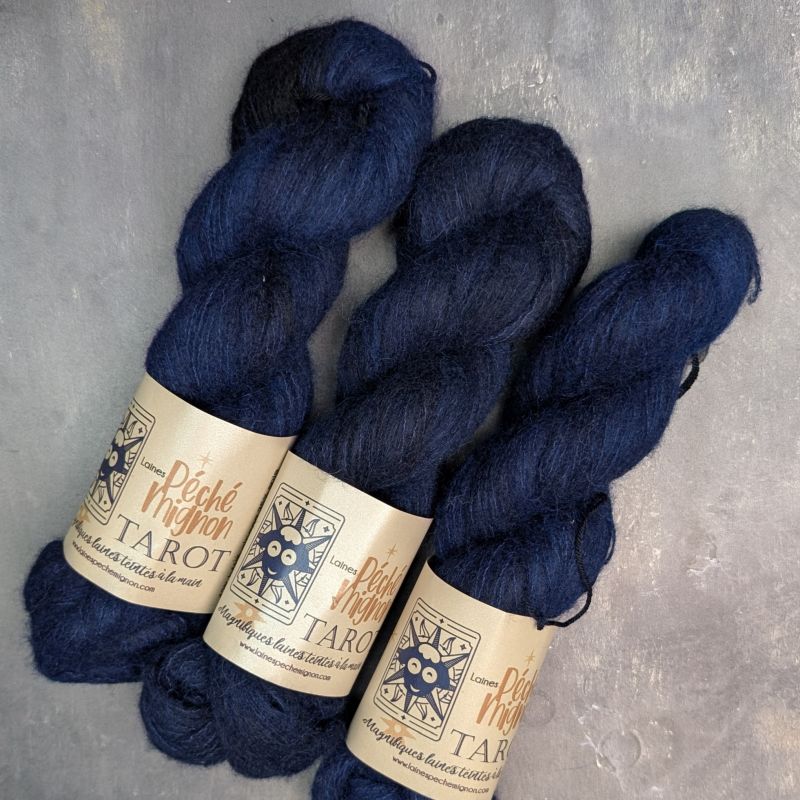 Tarot - Baby alpaca, yak, and silk lace yarn - The world