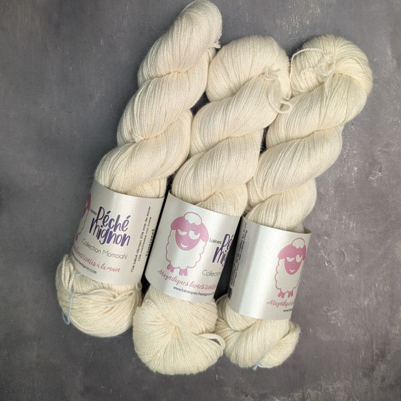 Momoah Collection - DK baby alpaca silk and cashmere - Black Raspberry