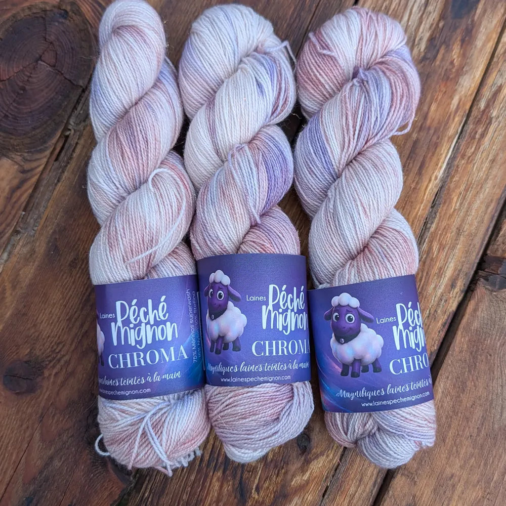 Chroma - Fleur d'améthyste - Fingering Stellina iridescente