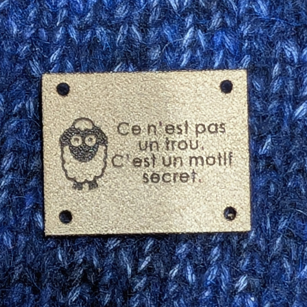 Prévente - Étiquette lavable ultra suède pour tricot 