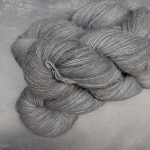 DK Nebula - bébé alpaga et coton non traité - teint à la demande