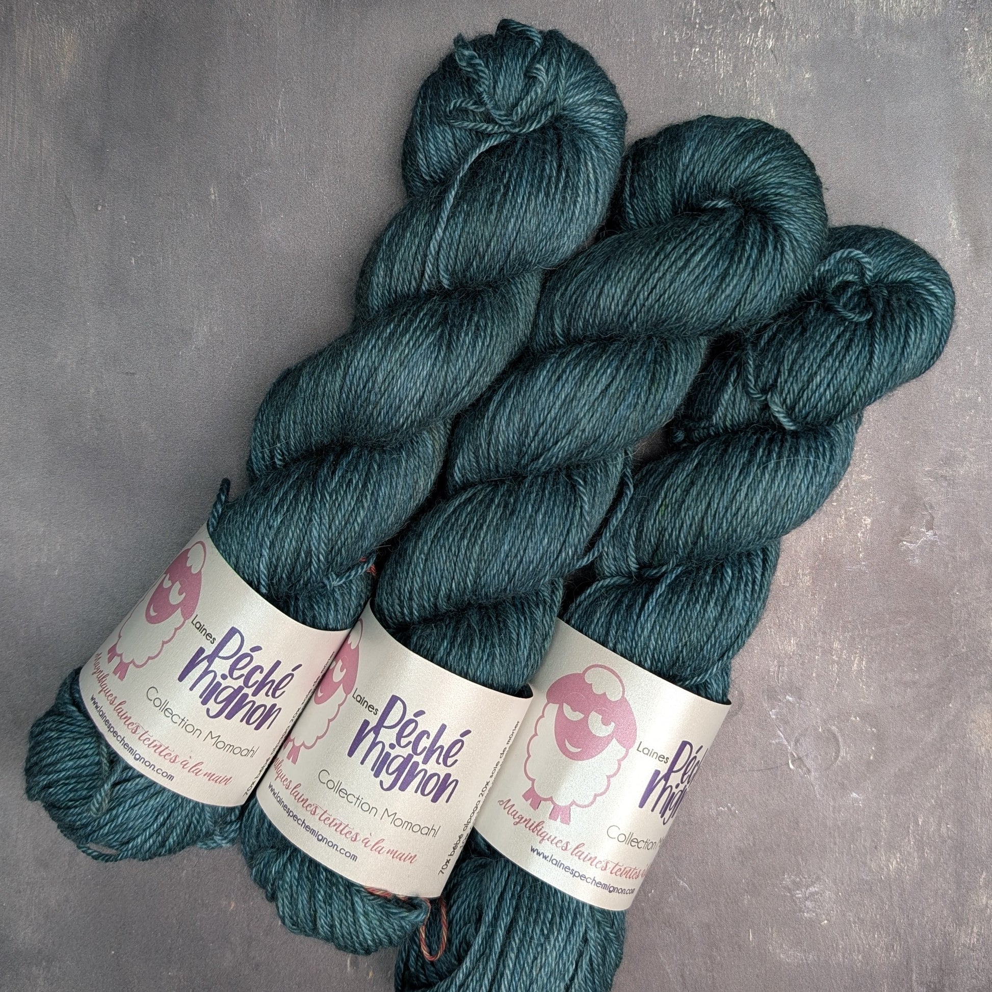 Momoah Collection - DK baby alpaca silk and cashmere - Black Raspberry