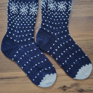 Prévente Dendritic socks - Andréanne Pérusse - Kit laine, patron, sac et marqueurs